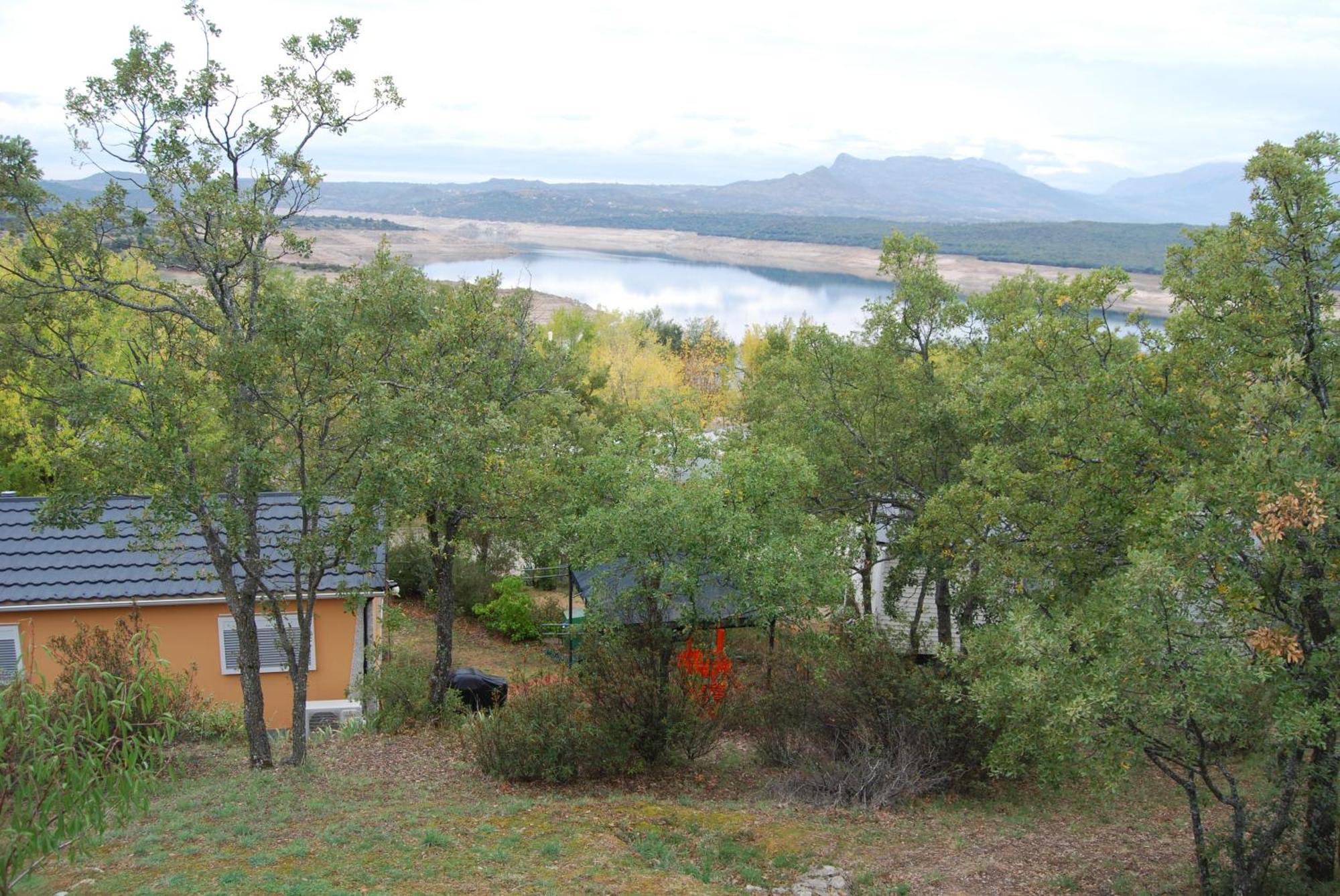 Camping De Cervera De Buitrago מראה חיצוני תמונה