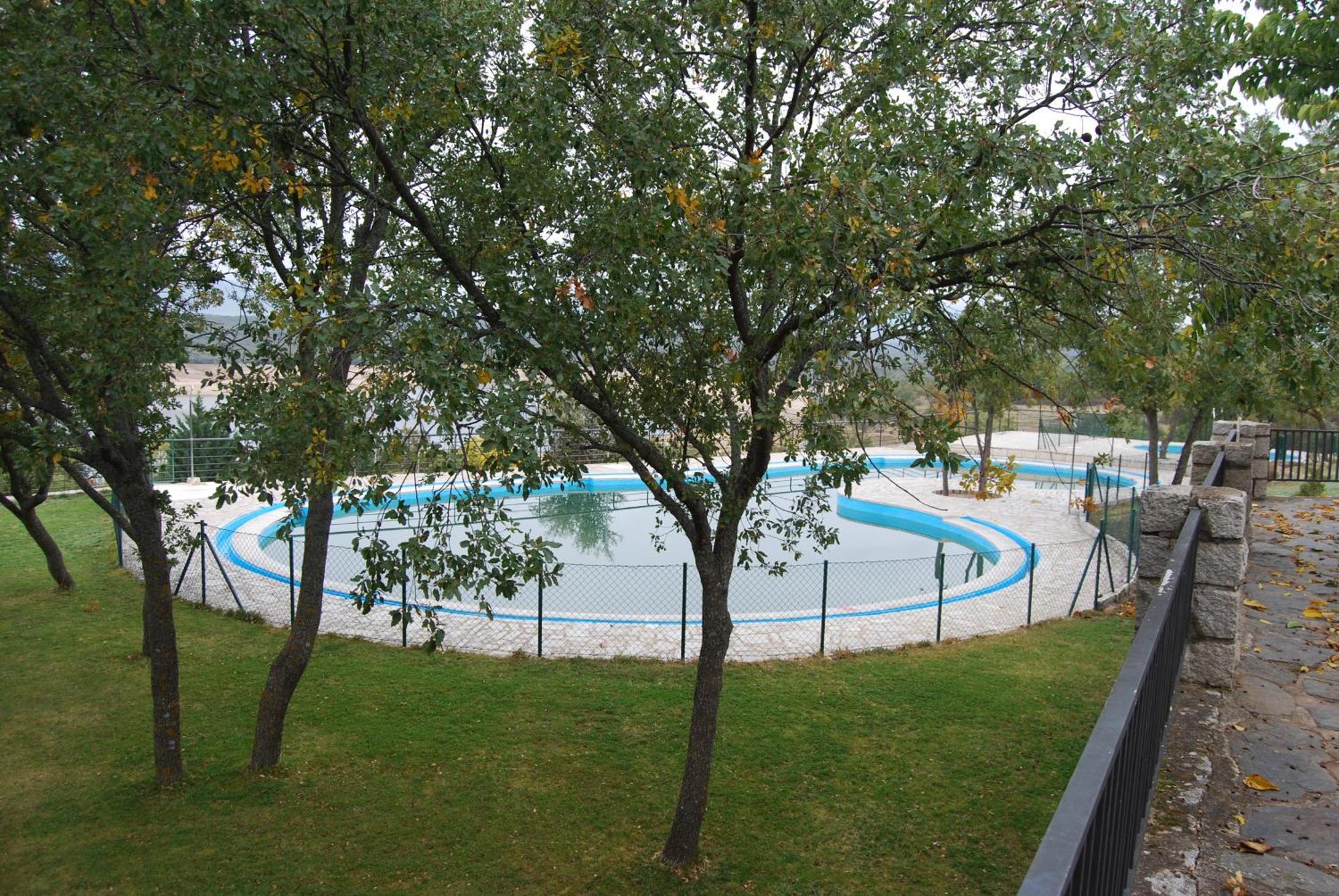 Camping De Cervera De Buitrago מראה חיצוני תמונה