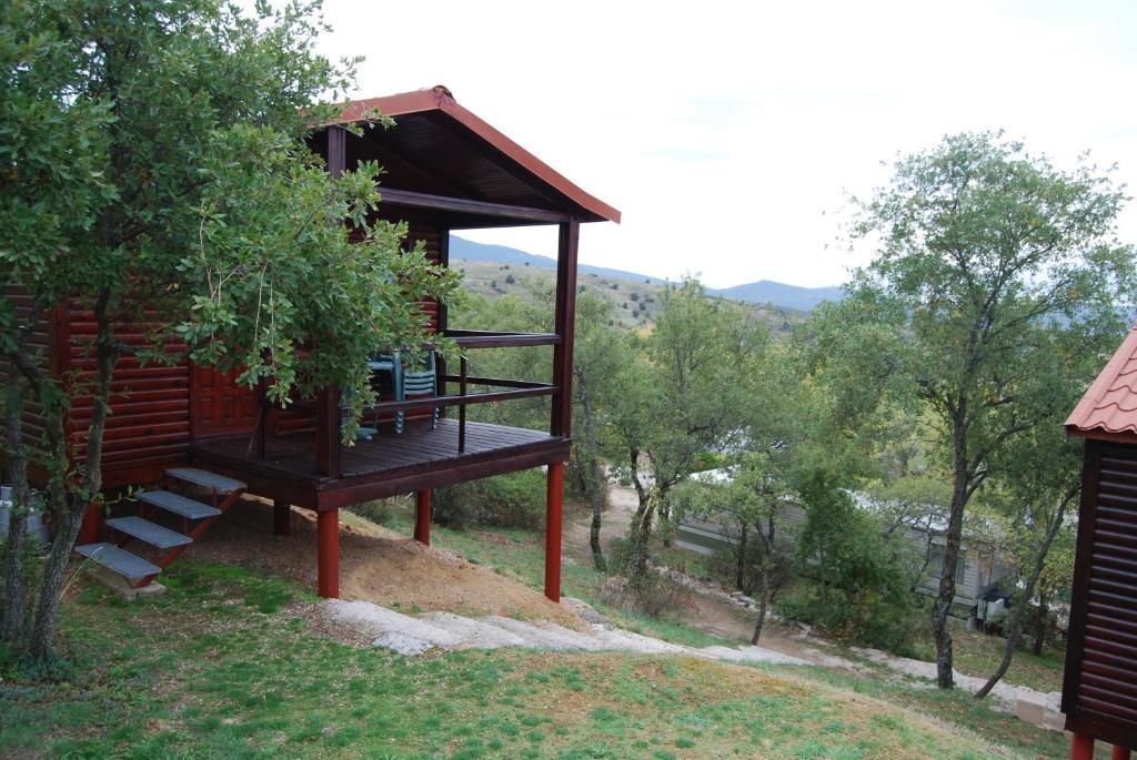 Camping De Cervera De Buitrago מראה חיצוני תמונה