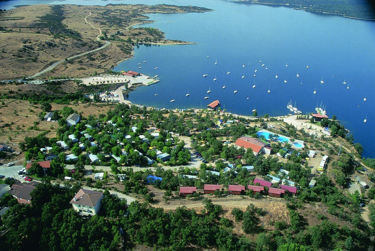 Camping De Cervera De Buitrago מראה חיצוני תמונה